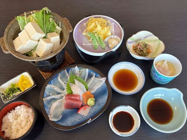 【柳川・みやま・羽犬塚・西鉄久留米発】 蔵出し熟成みかん「あんみつ姫」&運勢うなぎのぼりみくじ付き!寒ヒラメづくし御膳と巨大な恵比寿門の新北神社節分祭 日帰り 1